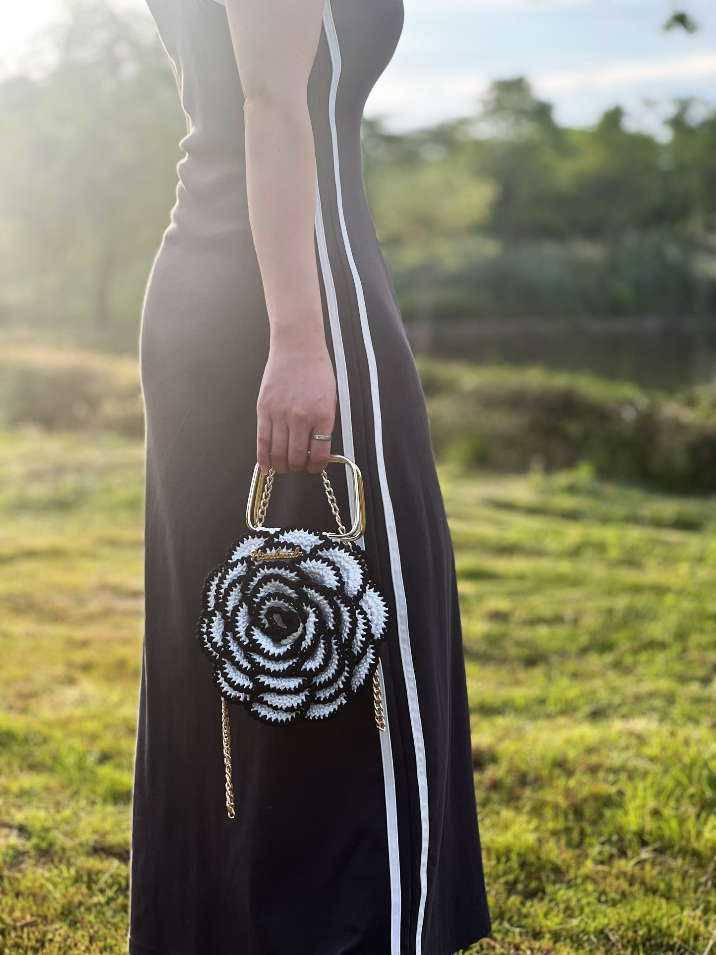Camellia Crochet Kit – DIY Rose Flower Bag (5 Colors Available)