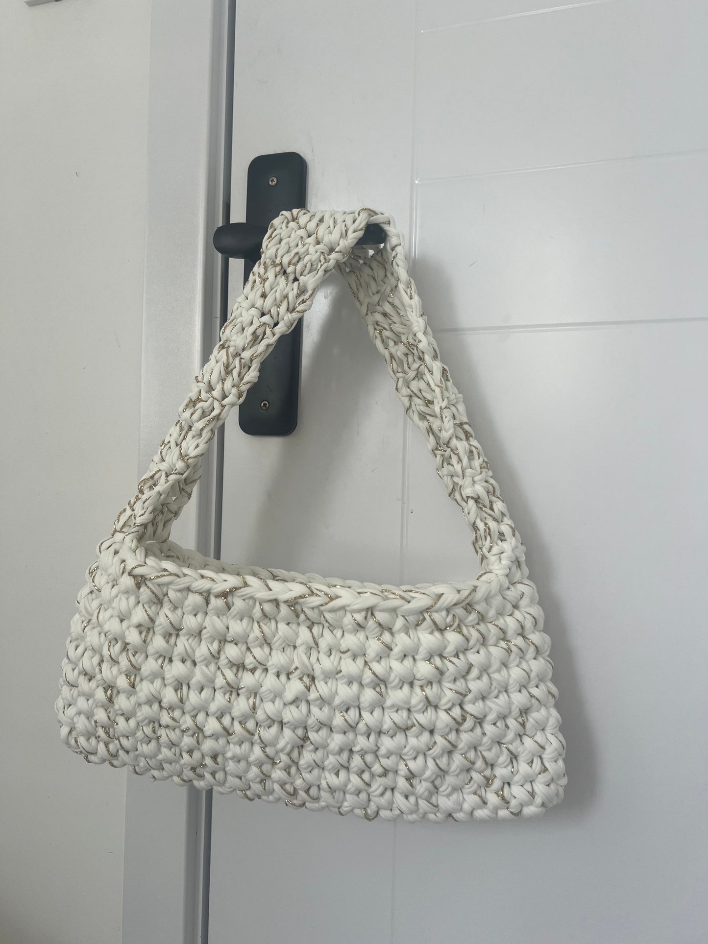 Handmade White Crochet Shoulder Bag – Minimalist Summer Tote